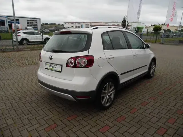 Używany VW Golf Plus Cross 105 KM (77 kW) 2011 Biały Minivan