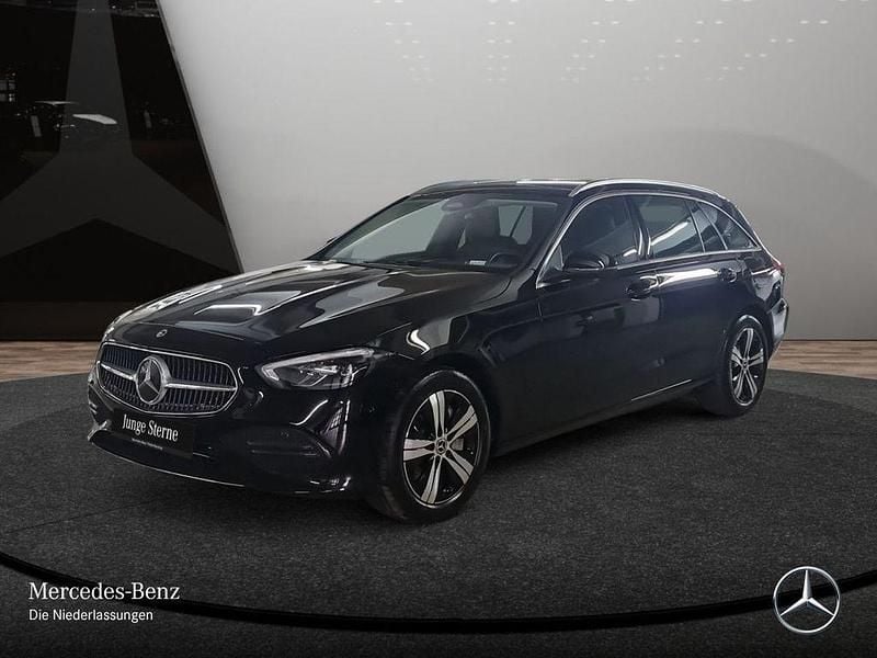 Gebraucht Mercedes C300e Avantgarde 204 PS (150 kW) 2024 Schwarz Limousine