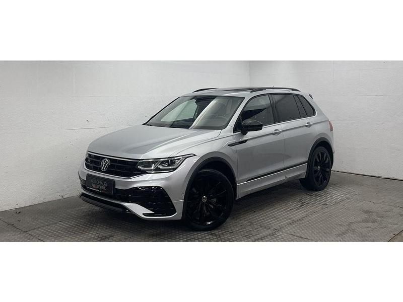 Reflex silver (metallic) Gebraucht 2023 VW Tiguan R-line SUV | 40.400 € (Etwas zu teuer) - Bild 1/4