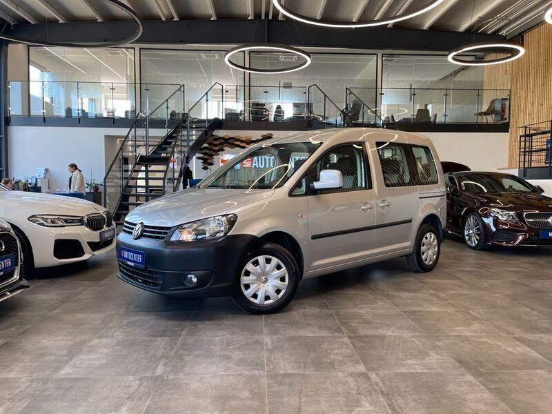 Silber Gebraucht 2011 VW Caddy Trendline Van / Kleinbus | 5.299 € (Guter Preis) - Bild 1/4