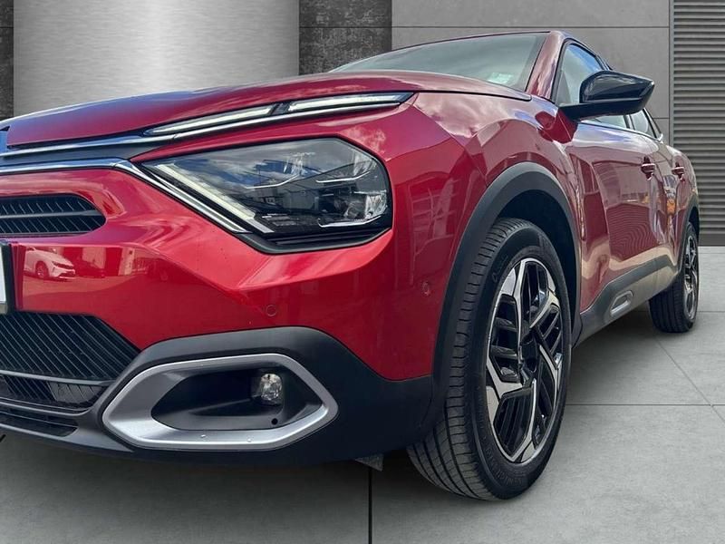 Gebraucht Citroën C4 PureTech 131 PS (96 kW) 2024 Rot metallic SUV
