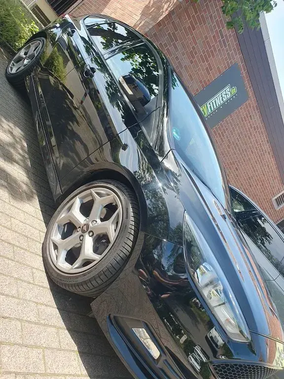 Gebraucht Ford Focus ST 250 PS (183 kW) 2018 Schwarz Limousine