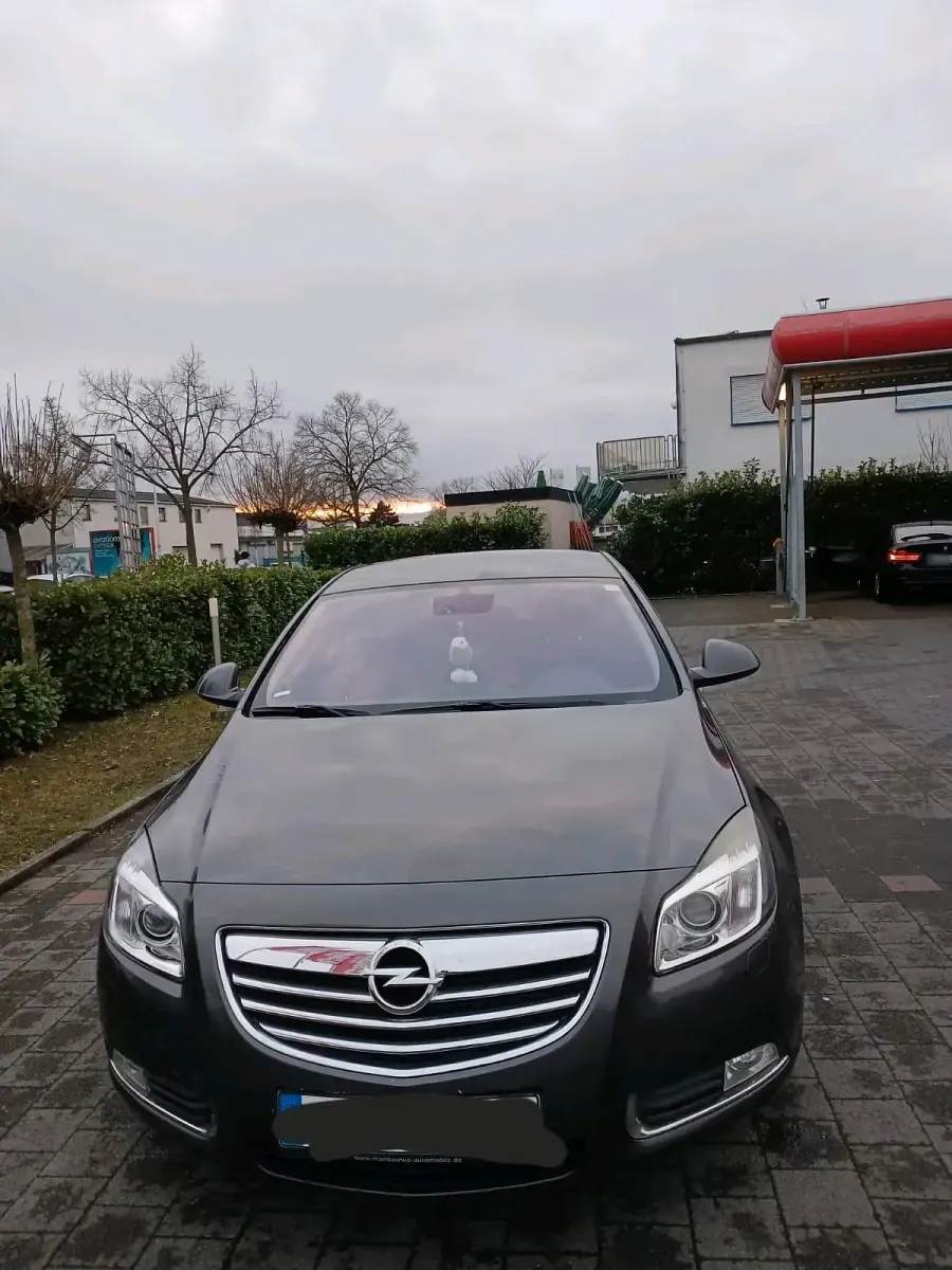 Gebraucht Opel Insignia 177 PS (130 kW) 2009 Braun Limousine