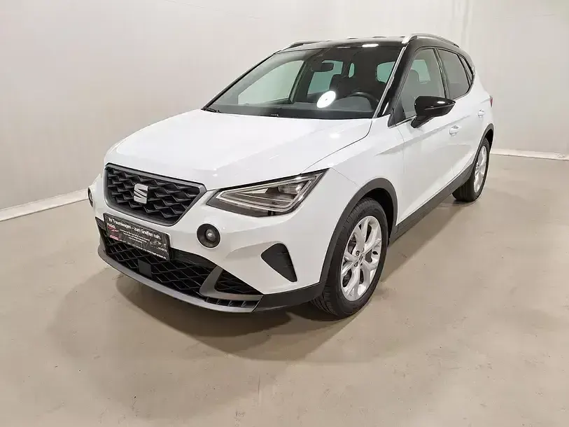 Gebraucht Seat Arona FR-Line 95 PS (69 kW) 2025 "nevada"weiß SUV