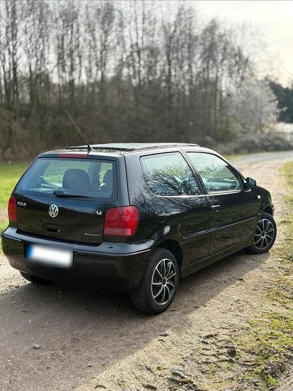 Gebraucht VW Polo 74 PS (54 kW) 2001 Schwarz Kleinwagen