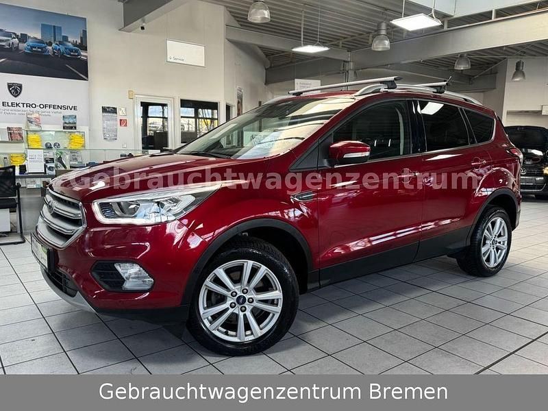 Gebraucht Ford Kuga Cool & Connect 150 PS (110 kW) 2018 Rot SUV