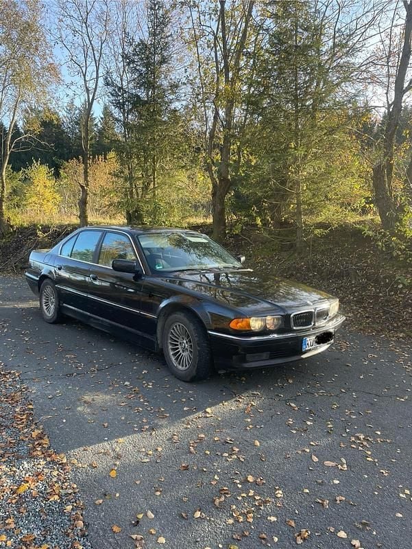 Schwarz Gebraucht 1999 BMW 735 Limousine | 5.350 € (Guter Preis) - Bild 1/4