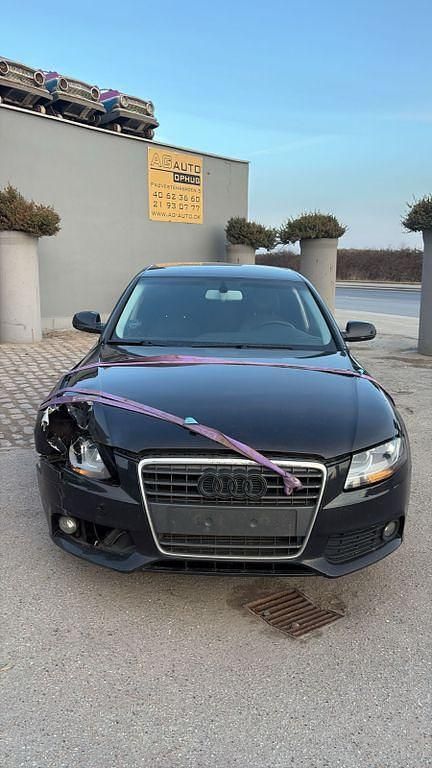 Gebraucht Audi A4 Attraction 120 PS (88 kW) 2009 Schwarz Limousine