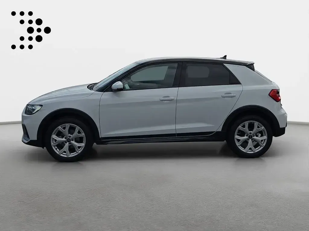 Gebraucht Audi A1 S-Line 150 PS (110 kW) 2025 Gletscherweiß metallic SUV