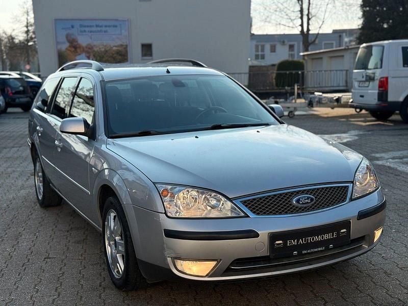 Gebraucht Ford Mondeo Ghia 145 PS (106 kW) 2005 Silber Kombi