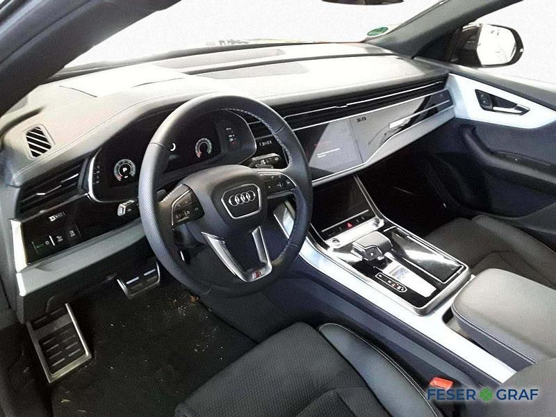 Gebraucht Audi Q8 Ambiente 286 PS (210 kW) 2023 Mythosschwarz metallic SUV