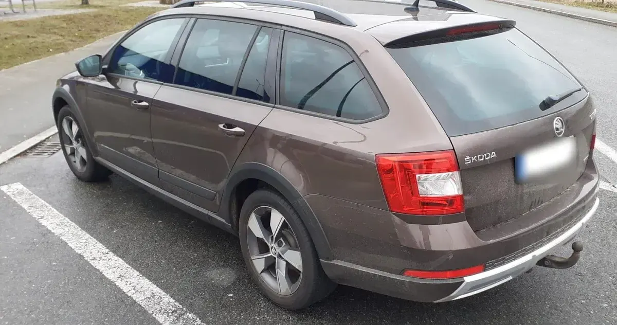 Gebraucht Skoda Octavia 184 PS (135 kW) 2015 Braun Kombi