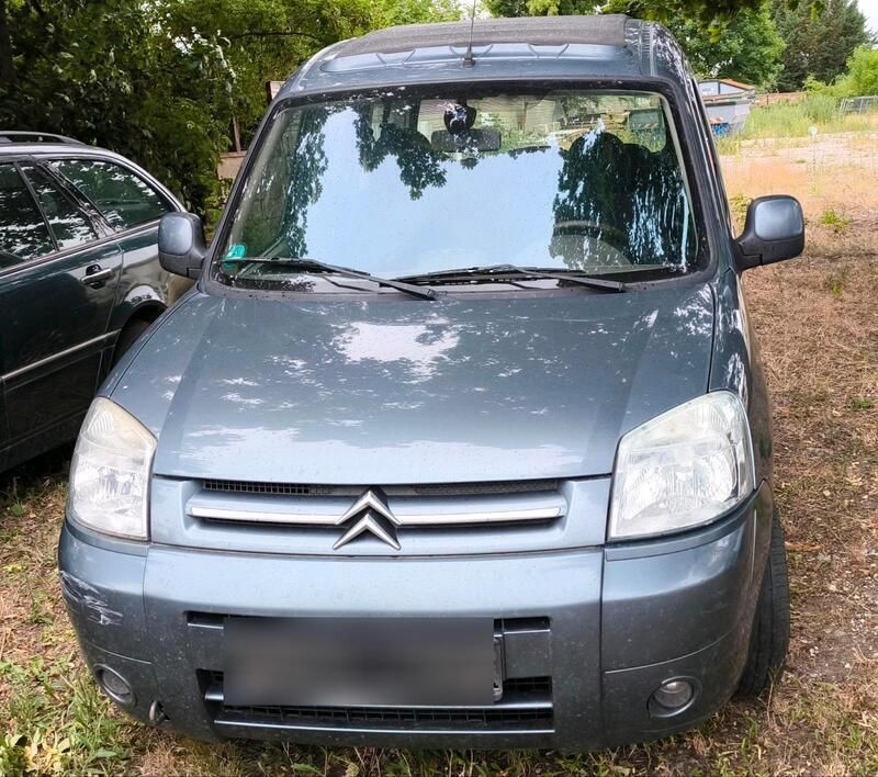 Grau Gebraucht 2006 Citroën Berlingo Van / Kleinbus | 1.100 € (Guter Preis) - Bild 1/4