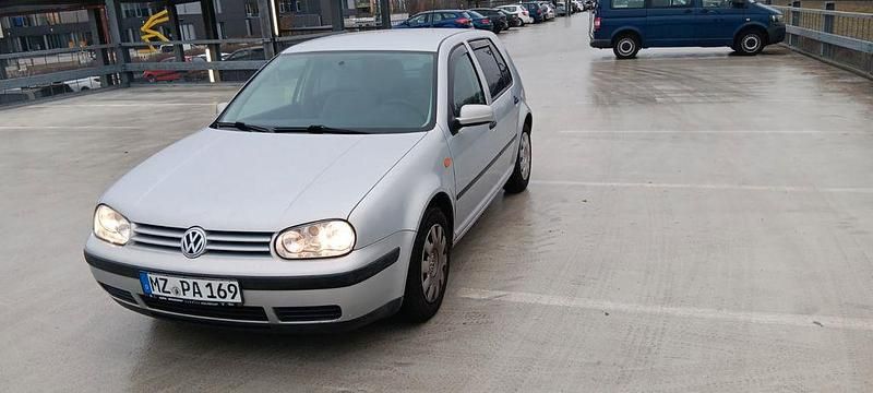 Gebraucht VW Golf III 75 PS (55 kW) 1998 Silber Limousine