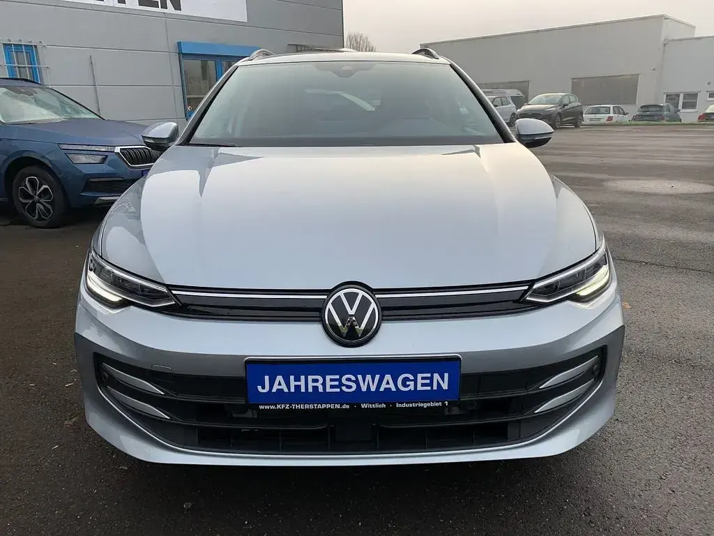 Gebraucht VW Golf VIII Goal 116 PS (85 kW) 2025 Silber Limousine