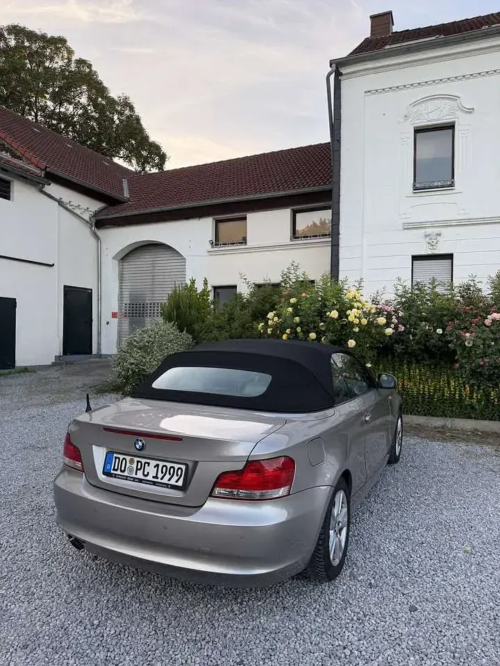 Gebraucht BMW 118 Cabriolet 143 PS (105 kW) 2010 Silber Cabrio