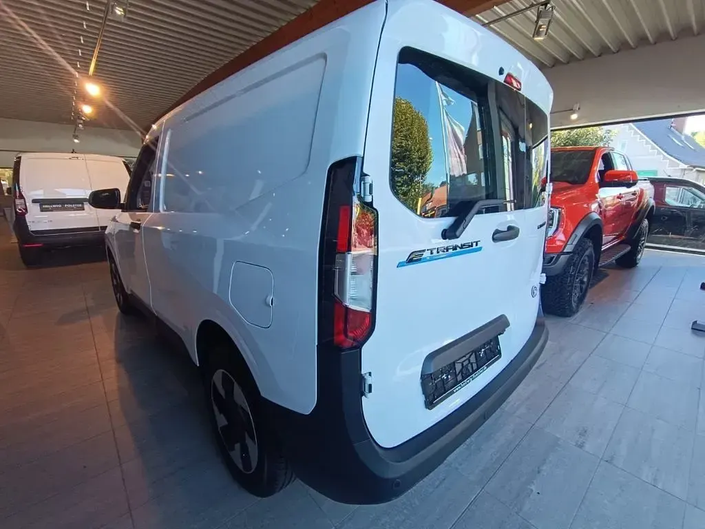 Neu Ford Transit Trend 100 kW (136 PS) 2026 Frostweiß Kleinwagen