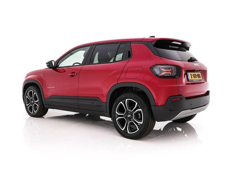 Gebraucht Jeep Avenger EV Summit 114 kW (156 PS) 2024 Rot SUV