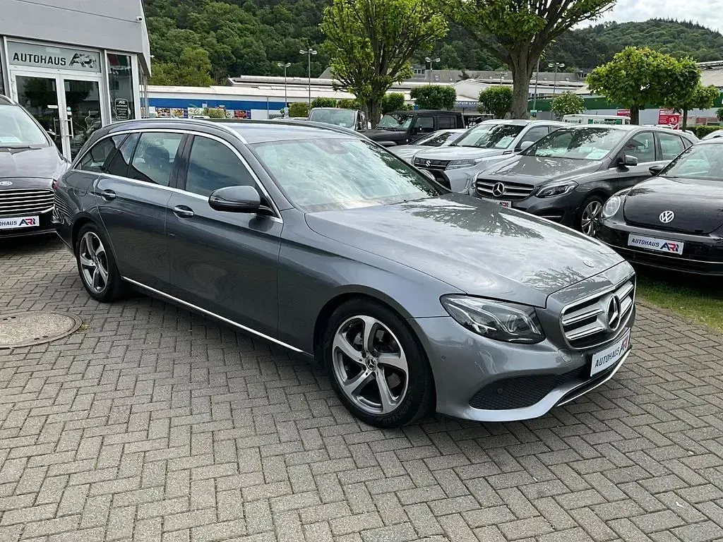 Second-hand Mercedes E200 Avantgarde 184 CP (135 kW) 2017 Gri Break