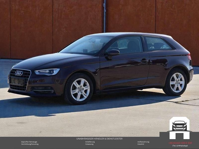 Gebraucht Audi A3 Attraction 122 PS (89 kW) 2012 Shirazrot metallic Kleinwagen