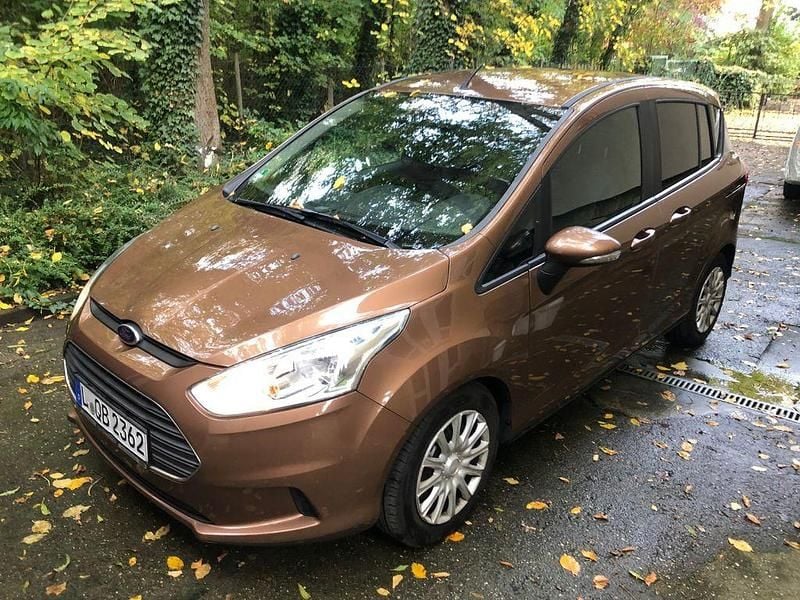Braun Gebraucht 2013 Ford B-MAX Trend Van / Kleinbus | 7.500 € (Fairer Preis) - Bild 1/4