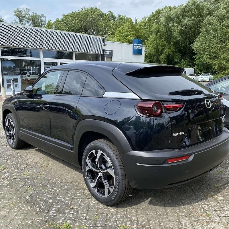 Gebraucht Mazda MX30 Exclusive-Line 170 PS (125 kW) 2025 Jet black SUV