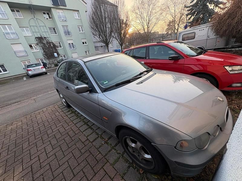 Usado BMW 316 110 HP (80 kW) 2004 Prateado Coupé