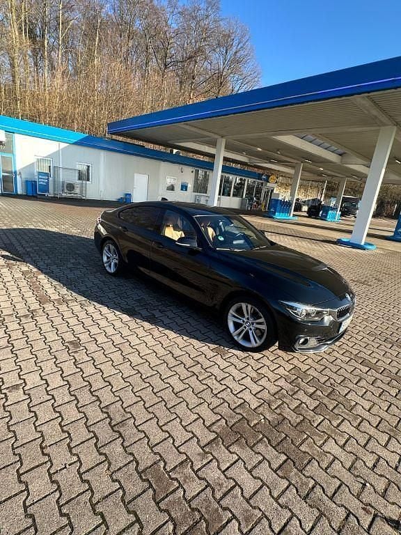 Schwarz Gebraucht 2018 BMW 430 Gran Coupé Sport Line Coupé | 16.900 € (Superpreis) - Bild 1/4