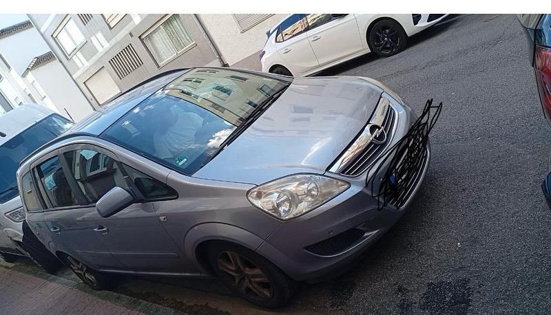 Blau Gebraucht 2009 Opel Zafira Van / Kleinbus | 2.000 € - Bild 1/4