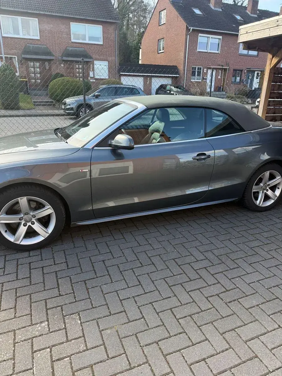 Gebraucht Audi A5 Cabriolet S-Line 177 PS (130 kW) 2014 Grau Cabrio