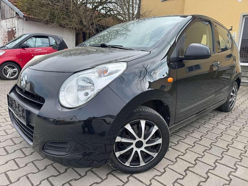 Gebraucht Suzuki Alto 68 PS (50 kW) 2012 Schwarz Kleinwagen