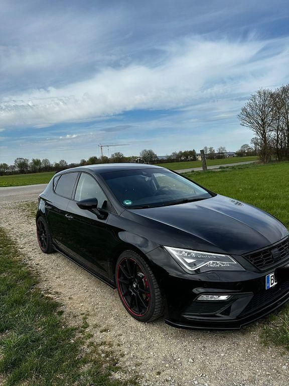 Gebraucht Seat Leon FR 179 PS (131 kW) 2017 Schwarz Limousine