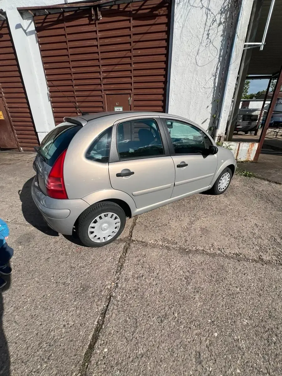 Gebraucht Citroën C3 60 PS (44 kW) 2005 Grau Kleinwagen