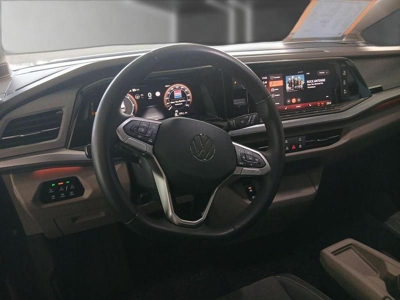 Gebraucht VW Multivan Life 150 PS (110 kW) 2025 Indiumgrau metallic Van