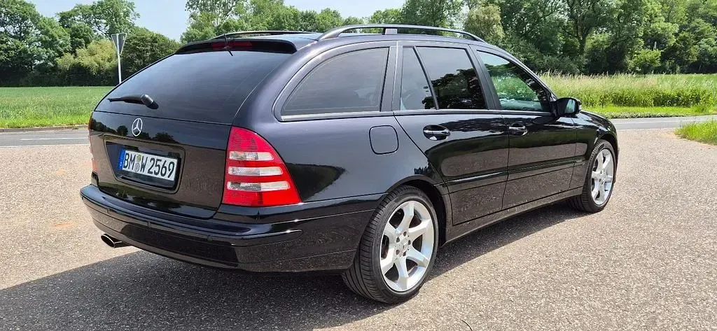 Gebraucht Mercedes C180 Sport Edition 143 PS (105 kW) 2006 Schwarz Kombi