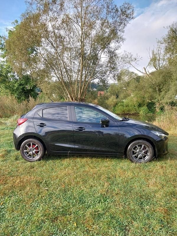 Gebraucht Mazda 2 Sports-Line 90 PS (66 kW) 2015 Schwarz Kleinwagen