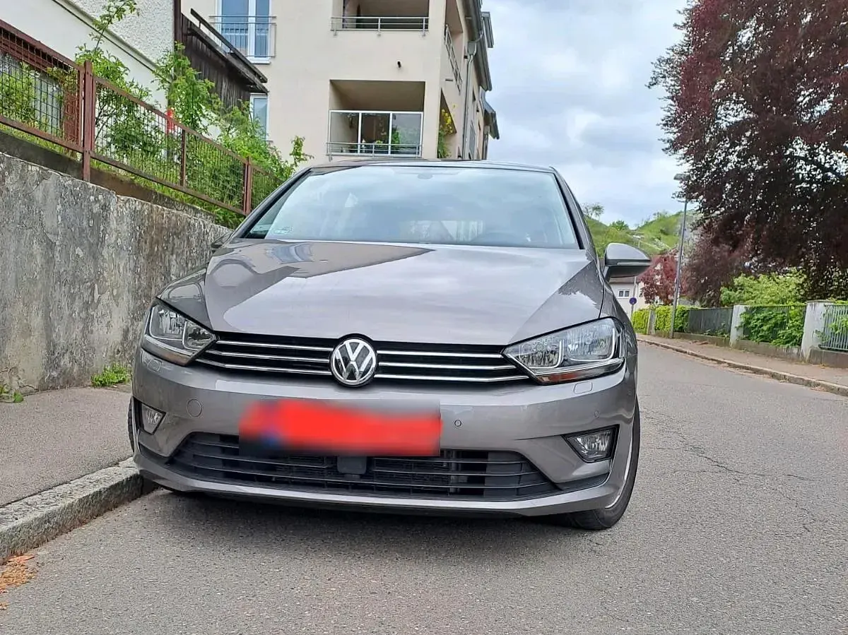 Gebraucht VW Golf Sportsvan 125 PS (91 kW) 2014 Grau Van / Kleinbus