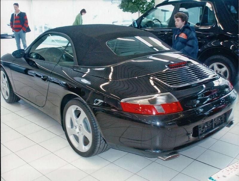 Schwarz Gebraucht 2004 Porsche 911 Carrera Cabriolet Cabrio | 45.000 € (Fairer Preis) - Bild 1/4
