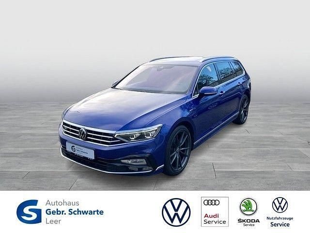 Blau Gebraucht 2023 VW Passat Elegance Kombi | 34.970 € (Teuer) - Bild 1/4
