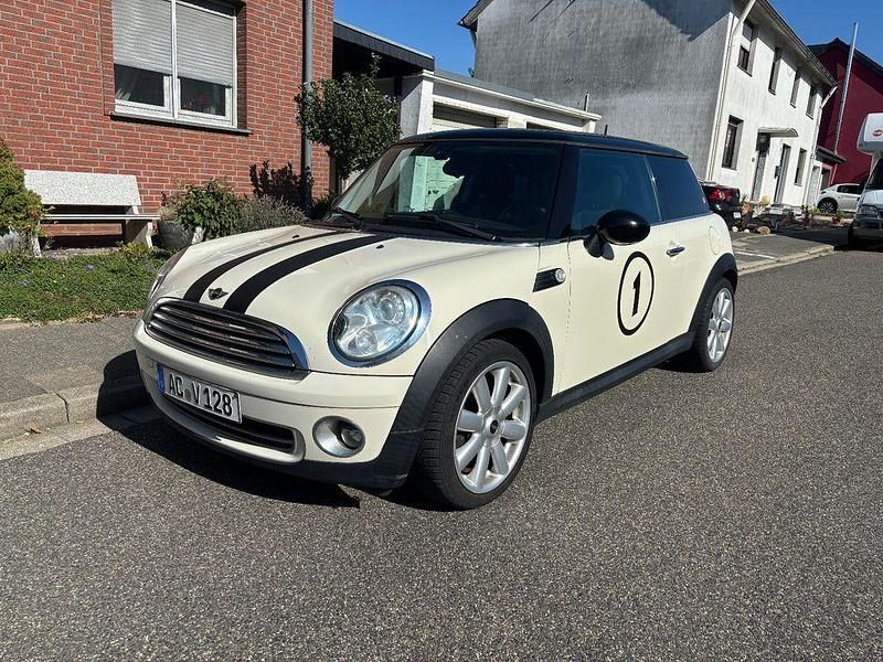 Weiß Gebraucht 2009 Mini Cooper Kleinwagen | 2.990 € (Superpreis) - Bild 1/4