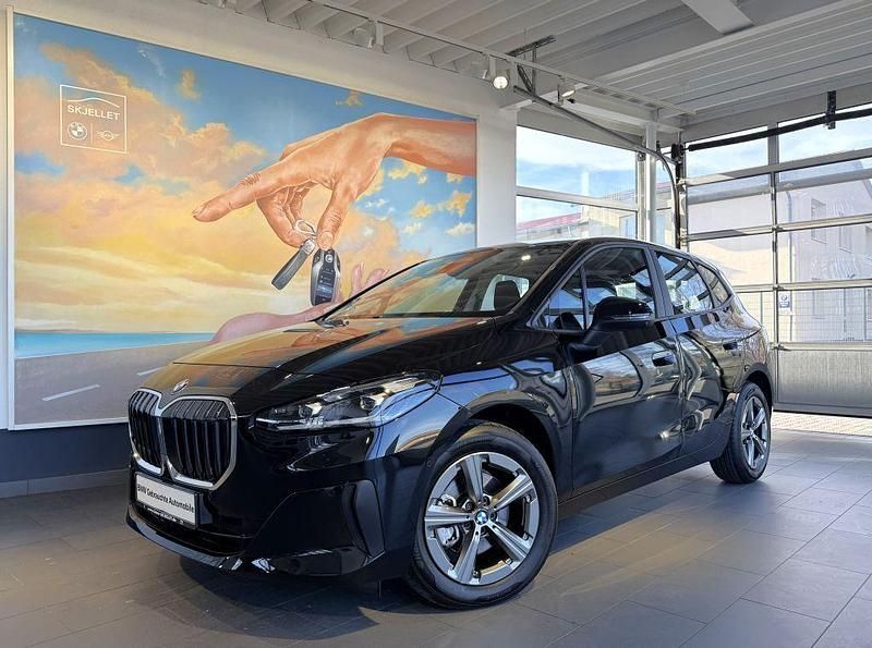 Gebraucht BMW 218 Active Tourer 136 PS (100 kW) 2024 Schwarz ii Van / Kleinbus