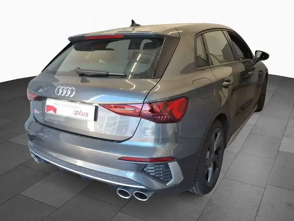 Gebraucht Audi S3 Ambiente 310 PS (228 kW) 2024 Daytonagrau perleffekt Limousine
