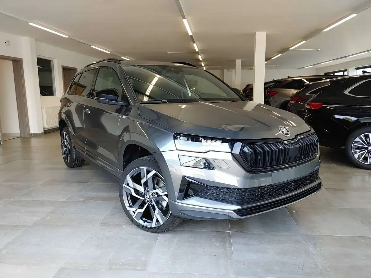 Neu Skoda Karoq SportLine 150 PS (110 kW) 2026 Graphitegreymetallic SUV