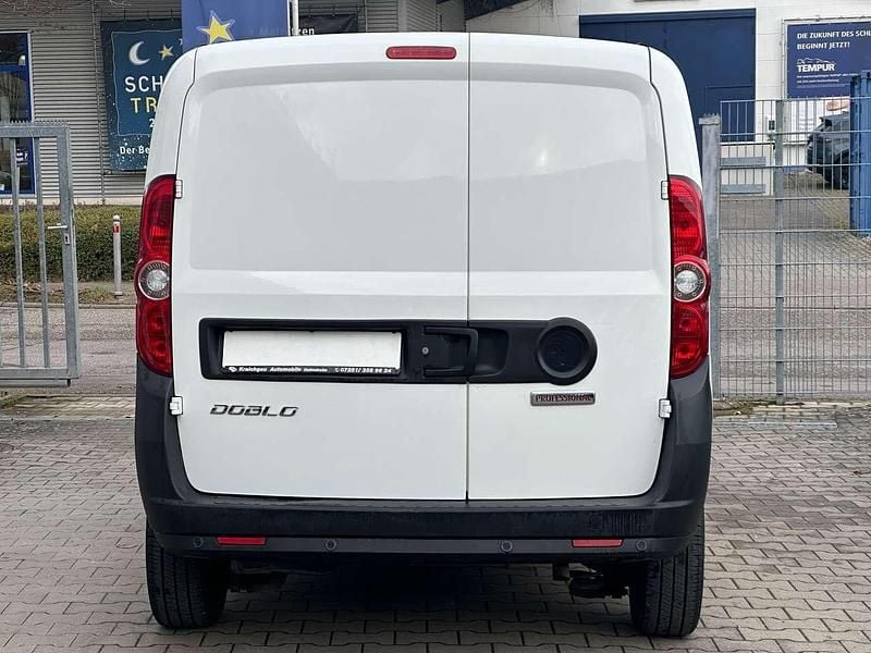 Gebraucht Fiat Doblò 95 PS (69 kW) 2020 Bianco banchisa/pack/canova Van / Kleinbus