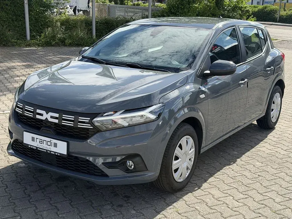 Gebraucht Dacia Sandero Expression 91 PS (66 kW) 2024 Grau Limousine
