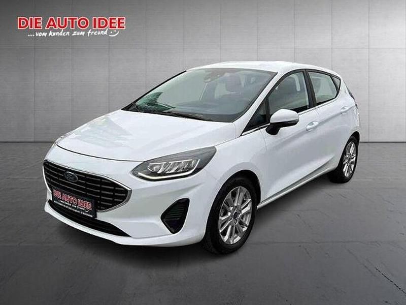 Weiß Gebraucht 2022 Ford Fiesta Titanium Kleinwagen | 15.898 € (Fairer Preis) - Bild 1/4