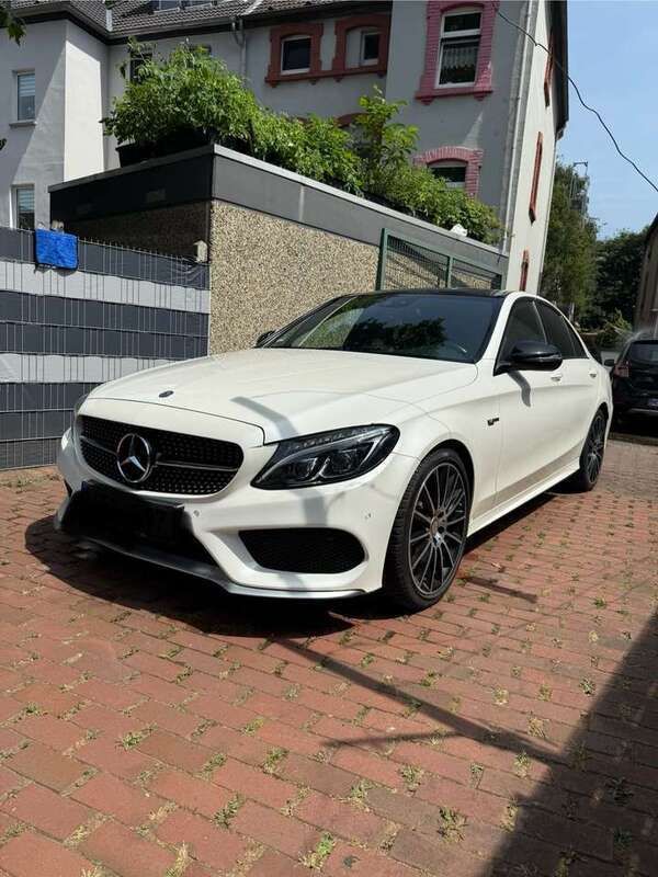 Weiß Gebraucht 2016 Mercedes C450 AMG AMG Limousine | 29.600 € (Fairer Preis) - Bild 1/4