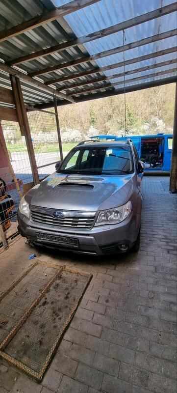 Silber Gebraucht 2008 Subaru Forester SUV | 800 € - Bild 1/4