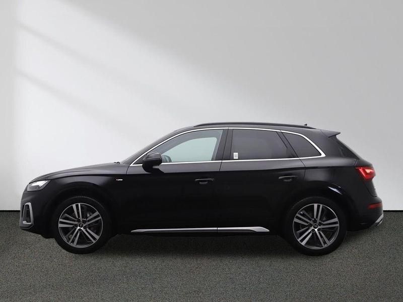 Gebraucht Audi Q5 S-Line 265 PS (194 kW) 2022 Mythosschwarz metallic SUV
