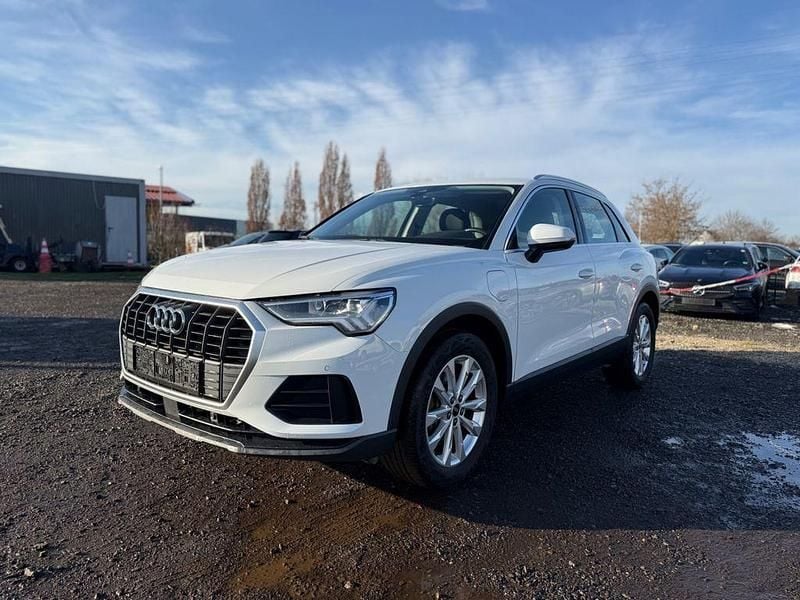 Weiß Gebraucht 2023 Audi Q3 Sport SUV | 24.650 € (Superpreis) - Bild 1/4